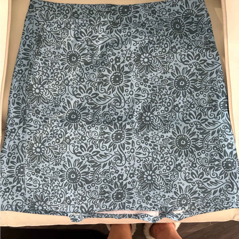 RIPSKIRT Tuscan Blues Adjustable Wrap Floral Activewear Skirt-Size M